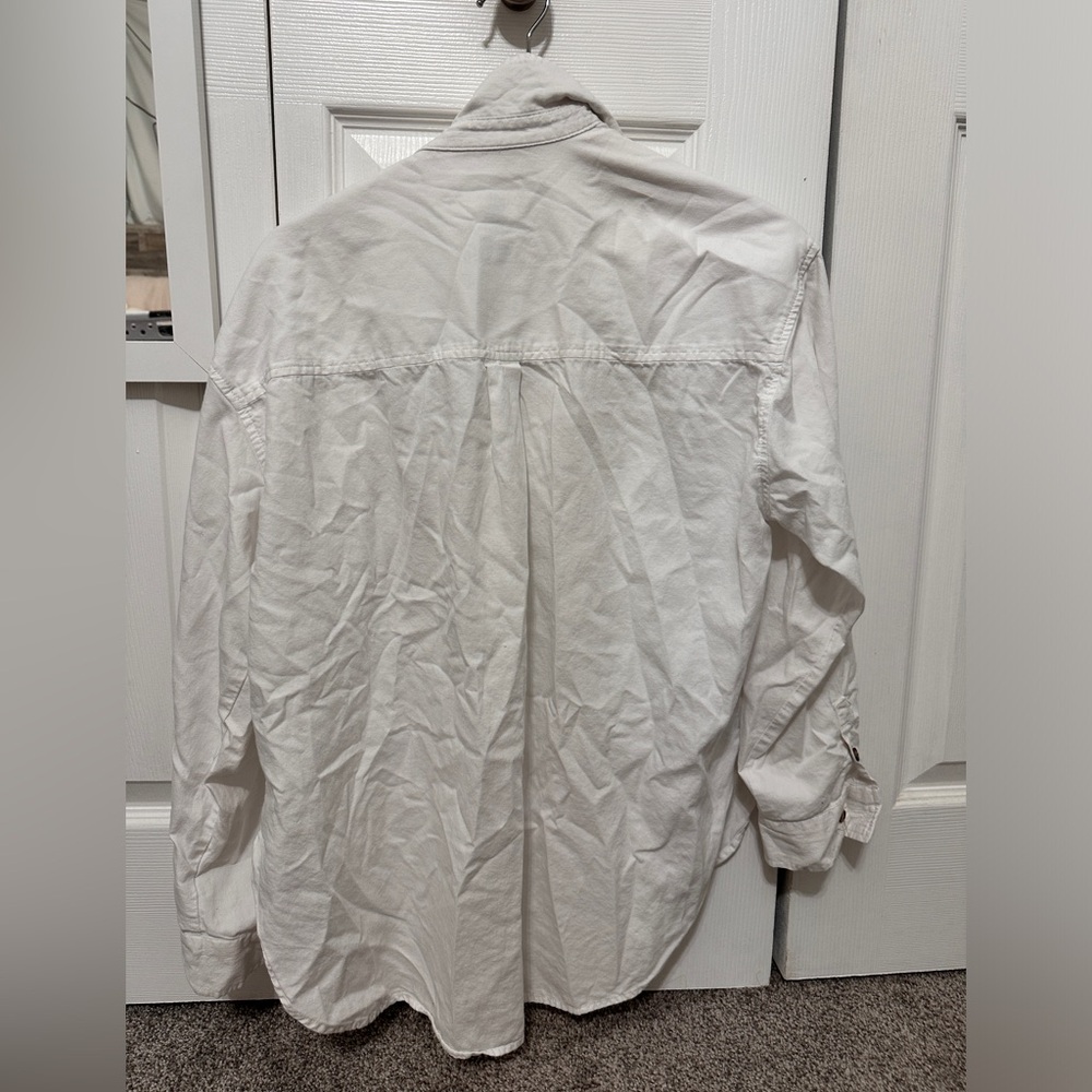 Button down - Picture 3 of 3